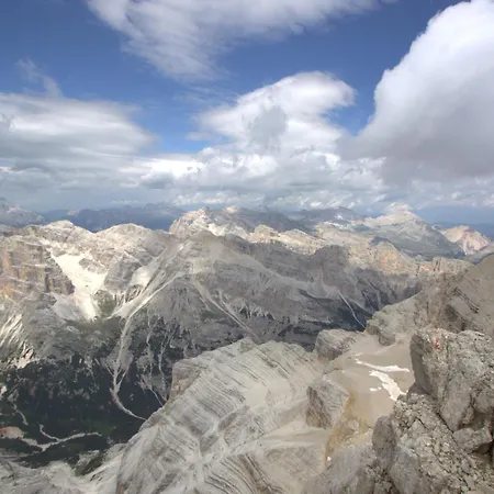 호텔 Garni Il Cirmolo 3*