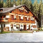 Hotel Garni Il Cirmolo 3*