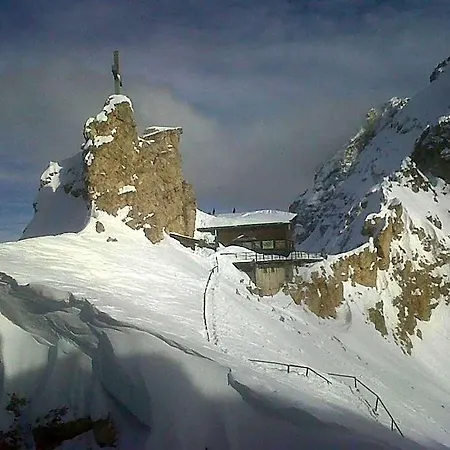 Garni Il Cirmolo 3*