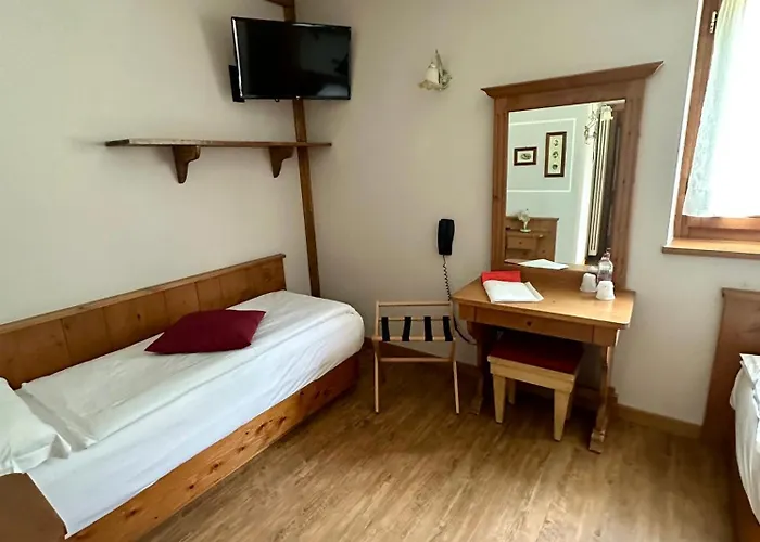 Garni Il Cirmolo Отель Рокка-Пьеторе